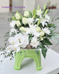 White Gillyflower Basket